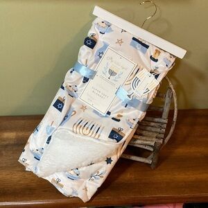 NWT MY LITTLE LIGHT REVERSIBLE HANUKKAH SUPER SOFT BABY BLANKET